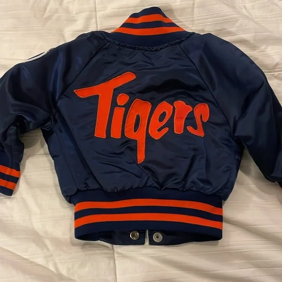 Pyramid MLB Licensed Jacket